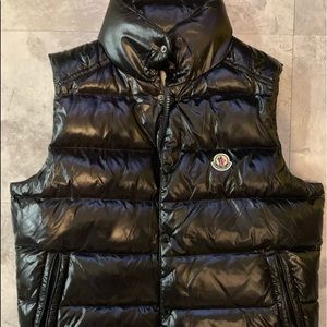 Moncler vest size 2 medium